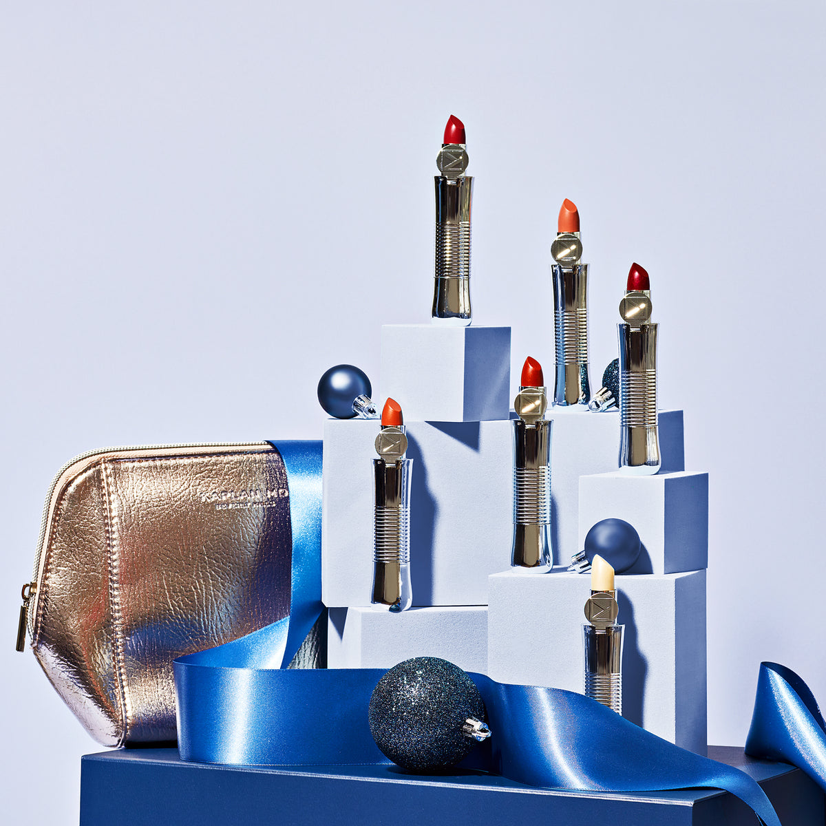 Perfect Pout Lipstick Gift Set (6 Shades + Cosmetic Bag)