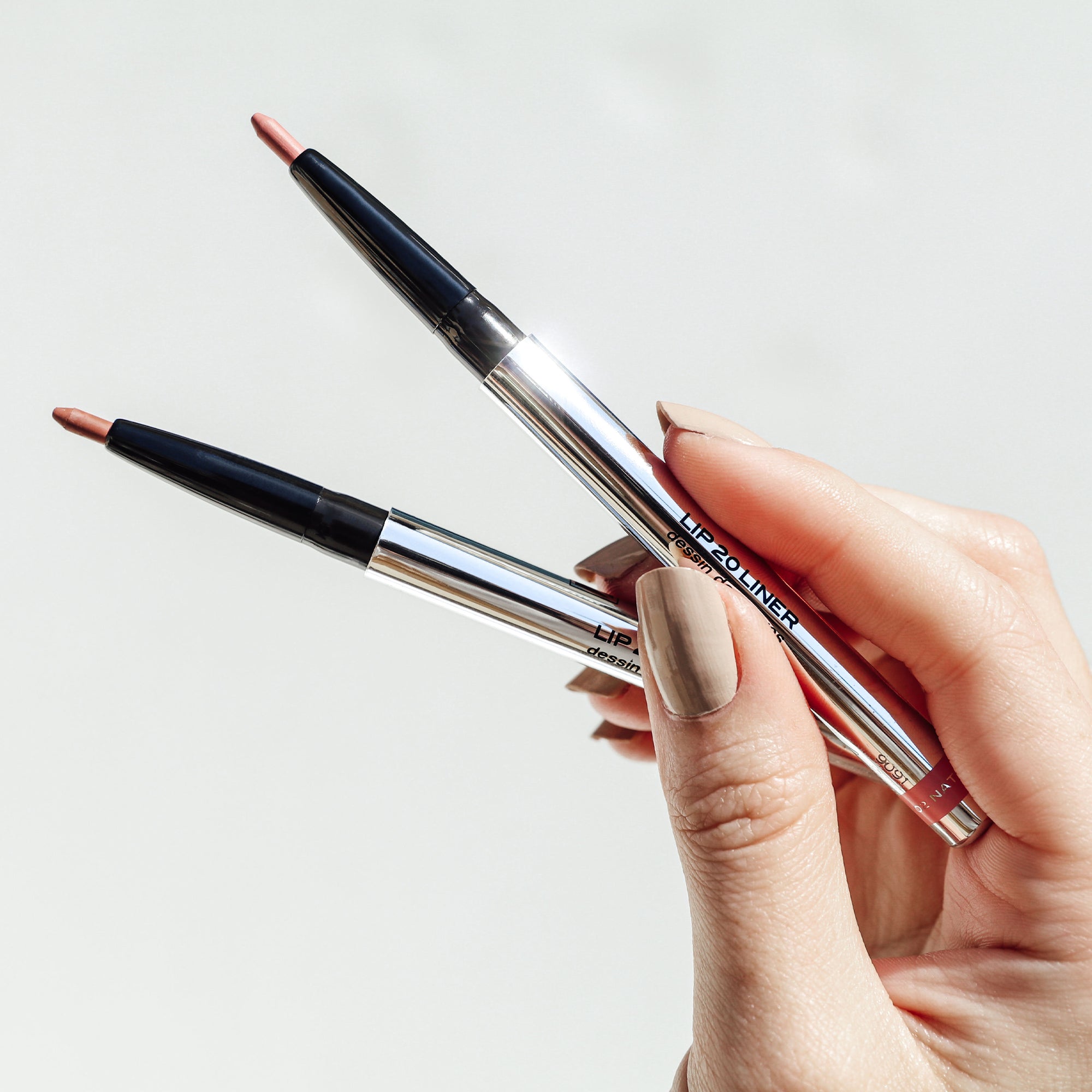 FREE Lip 20 Liner Natural